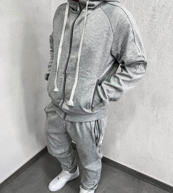 Tracksuit Four Zip